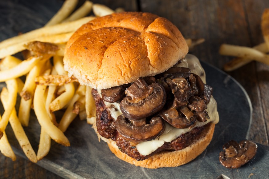 hamburger burger swiss mushroom swiss cheese champignon rindfleisch usa essen food