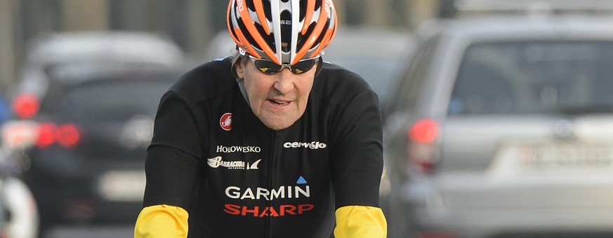 John Kerry ist beim Velofahren verunfallt.