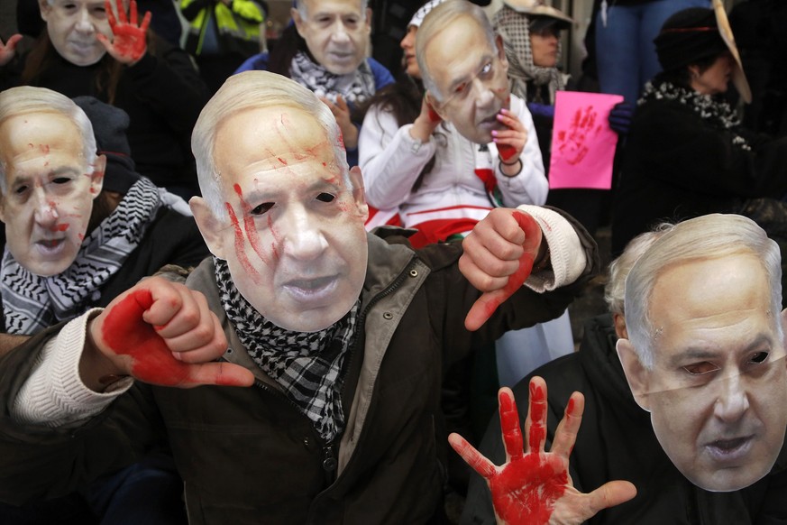 Aktivisten heissen Netanjahu so willkommen.