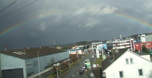 Regenbogen über Dietlikon.