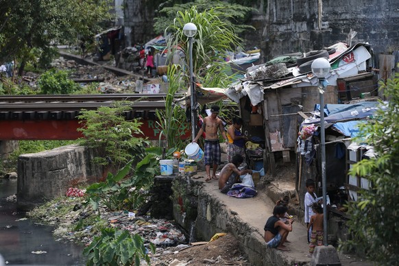 Ein Slum in Manila (Philippinen): Immer weniger Menschen leben in extremer Armut.