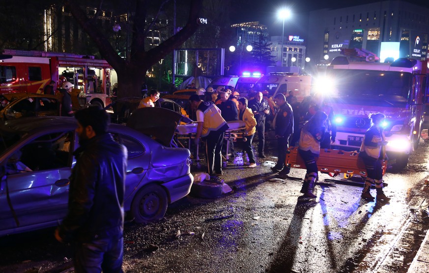 Der Anschlag ereignete sich nahe des Botschaftsviertels in Ankara. Der australische Botschafter befand sich offenbar nur 20 Meter von der Explosion entfernt, entging dem Anschlag aber unverletzt.