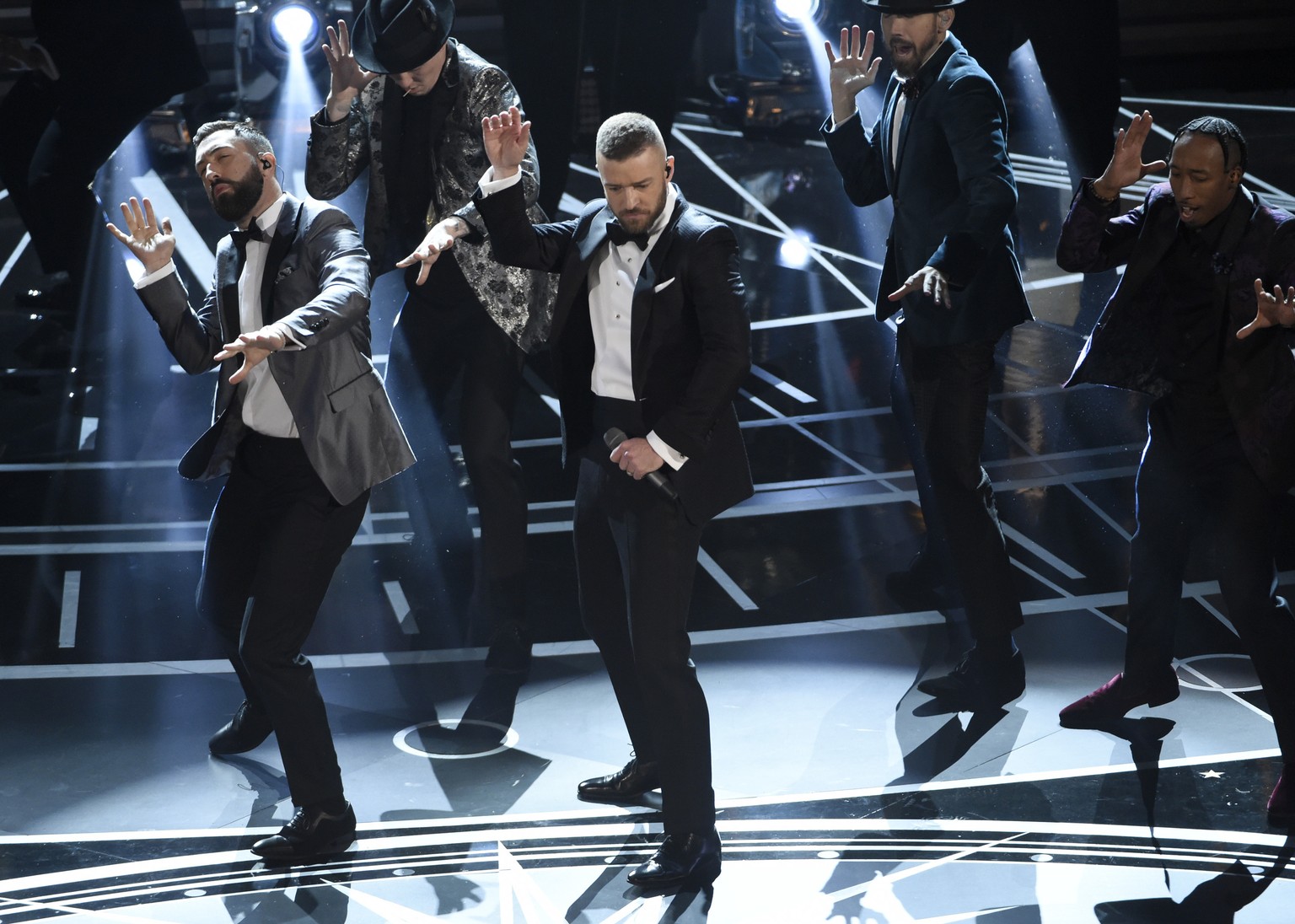 Justin Timberlake performs songs from best original song nominee &quot;Can&#039;t Stop the Feeling,&quot; from &quot;Trolls&quot; at the Oscars on Sunday, Feb. 26, 2017, at the Dolby Theatre in Los An ...