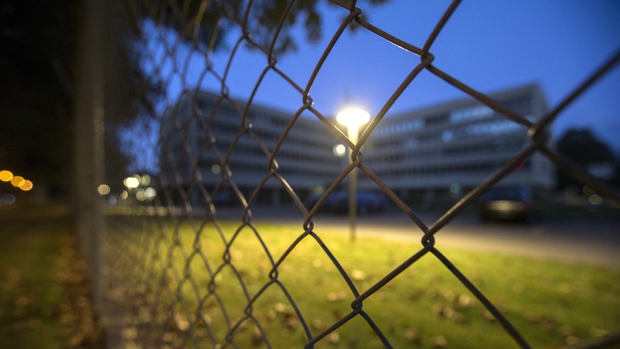 ZUR EIDGENOESSISCHEN ABSTIMMUNG UEBER DEN NACHRICHTENDIENST (NACHRICHTENDIENSTGESETZ) VOM SONNTAG, 25. SEPTEMBER 2016, STELLEN WIR IHNEN FOLGENDES BILDMATERIAL ZUR VERFUEGUNG - Sitz des Departements f ...