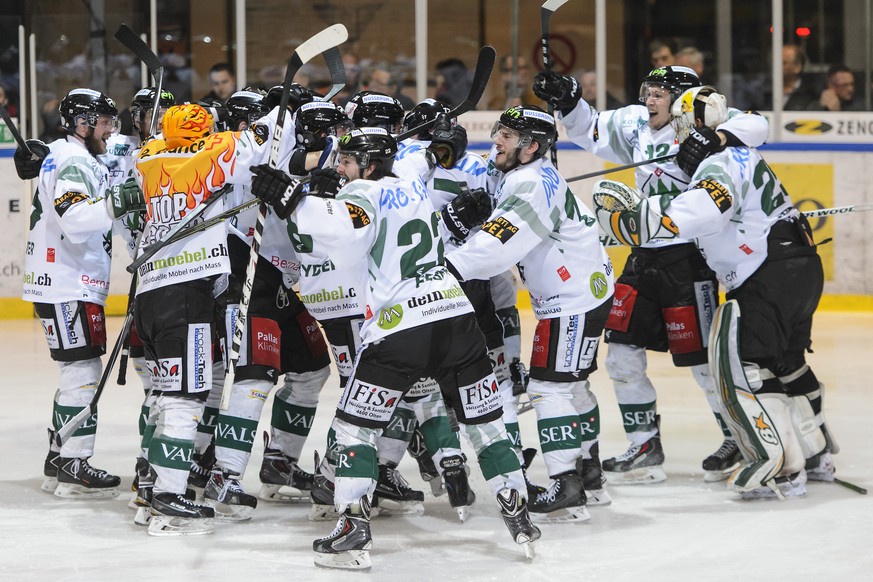 Der EHC Olten will noch lange in Feierlaune bleiben.