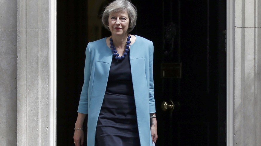 Die konservative Theresa May ist bereit für einen möglichen Kampf mit Boris Johnson.