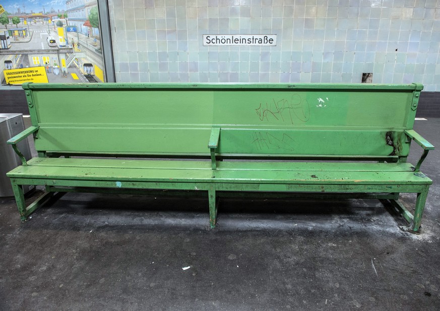 epa05689281 A bench on the platform at the Schoenleinstrasse metro station in Berlin, Germany, 27 December 2016. On the night of 25 December 2016, unknown persons attempted to set fire to a homeless p ...