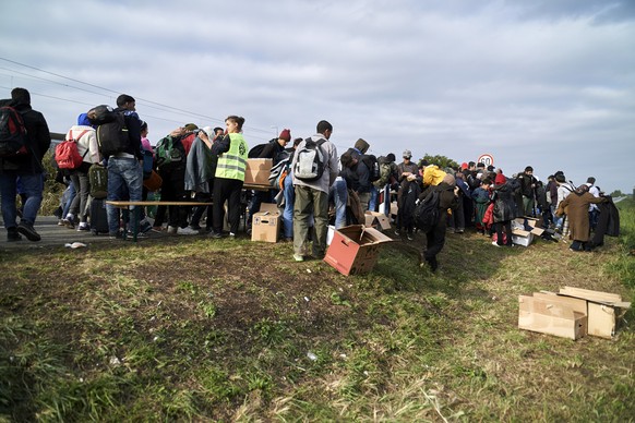 Hilfe in Botovo an der kroatisch-ungarischen Grenze.