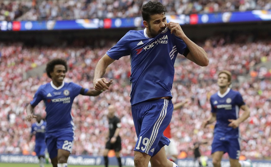Chelsea&#039;s Diego Costa celebrates scoring his team&#039;s equalizer during the English FA Cup final soccer match between Arsenal and Chelsea at the Wembley stadium in London, Saturday, May 27, 201 ...