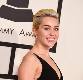 Miley Cyrus im Februar 2015 bei den Grammys.