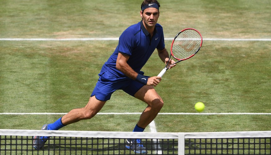 Roger Federer ist wieder im Einsatz und steht in Stuttgart im Halbfinal.