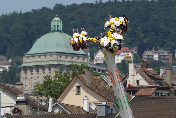 Wer auf Achterbahnen steht, kommt am Züri Fäscht nicht zu kurz.