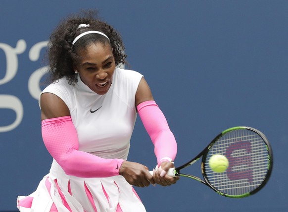 epa05522729 Serena Williams of the US hits a return to Johanna Larsson of Sweden on the sixth day of the US Open Tennis Championships at the USTA National Tennis Center in Flushing Meadows, New York,  ...