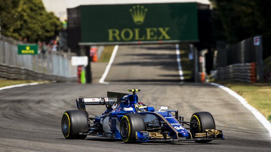 epa06177206 German Formula One driver Pascal Wehrlein of the Sauber F1 Team in action during the second practice session at the Formula One circuit in Monza, Italy, 01 September 2017. The 2017 Formula ...