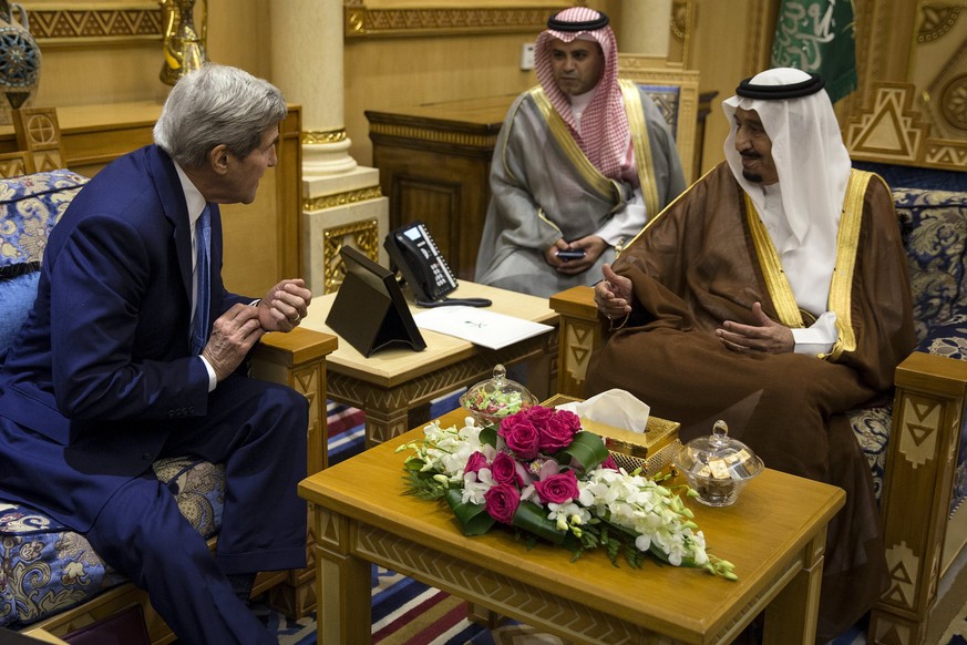 Saudi-Arabiens König Salman und US-Aussenminister John Kerry.
