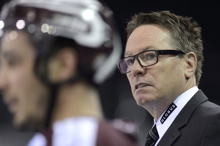 Le Coach du Geneve Servette HC, Chris McSorley, photographie, lors du match du championnat suisse de hockey sur glace de National League LNA, entre le Geneve Servette HC et le HC Ambri-Piotta, ce vend ...