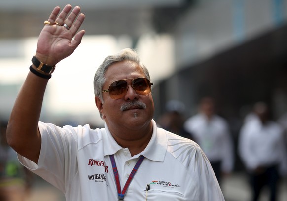 Dem Force-India-Teamchef Vijay Mallya droht Ärger.