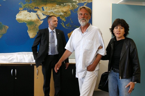 Werner Greiner nach seiner Freilassung im Juli 2009&nbsp;– mit seiner Frau Gabriella Barco, die drei Monate vor ihm freikam.