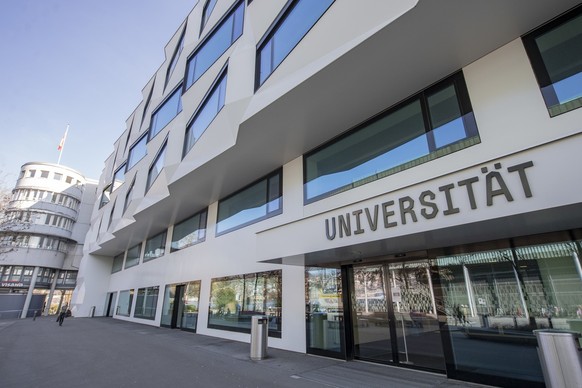 Wegen des Coronavirus wurde die Universitaet Luzern geschlossen und die Vorlesungen werden Digital zu den studierenden uebermittelt, am Montag, 16. Maerz 2020 in Luzern. (KEYSTONE/Urs Flueeler).