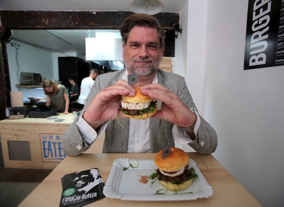 Eins steht fest: Jörg Tiemann hat mit seinem Burger für Aufmerksamkeit gesorgt.