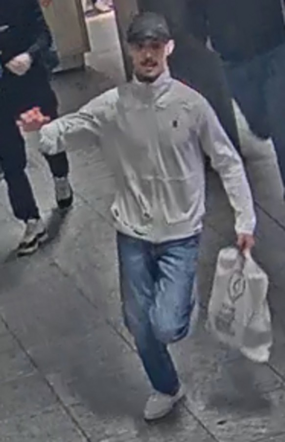 Nachrichten Linkding Ab sofort sind auf der Webseite der Kantonspolizei Bern unverdeckte Bilder von zwei Personen publiziert. Die gezeigten Personen werden dringend verdächtigt, am Freitag, 12. April 2024, in eine tätlich ...