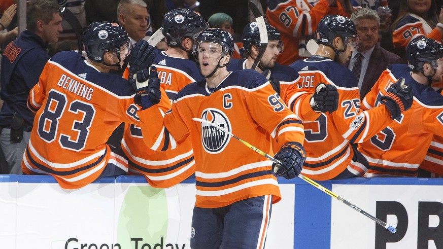 Edmonton Oilers&#039; Connor McDavid (7) celebrates his goal against the Calgary Flames during the first period of an NHL hockey game Wednesday, Oct. 4, 2017, in Edmonton, Alberta. (Jason Franson/The  ...