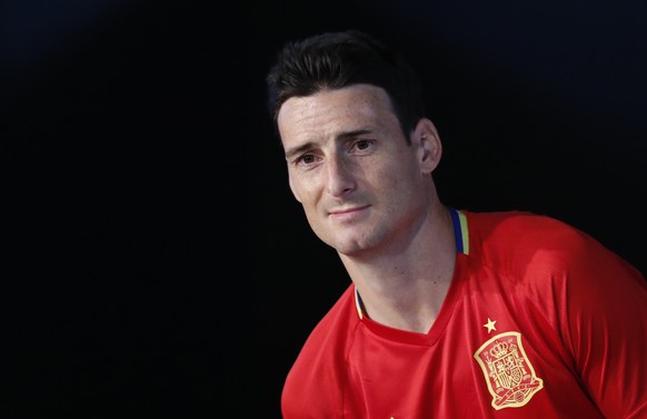 Spain&#039;s Aritz Aduriz arrives for a press conference at the Sports Complex Marcel Gaillard in Saint Martin de Re in France, Friday, June 10, 2016. Spain will face against Czech Republic in a Euro  ...