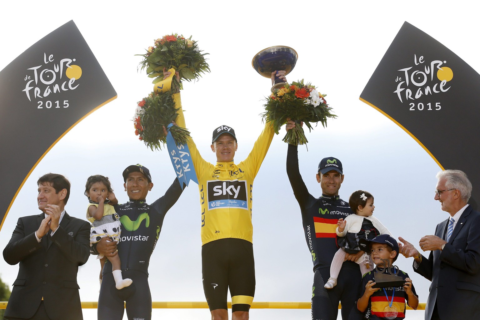 Die drei besten Fahrer der Tour bei der Siegerehrung: Froome, Quintana und Valverde.