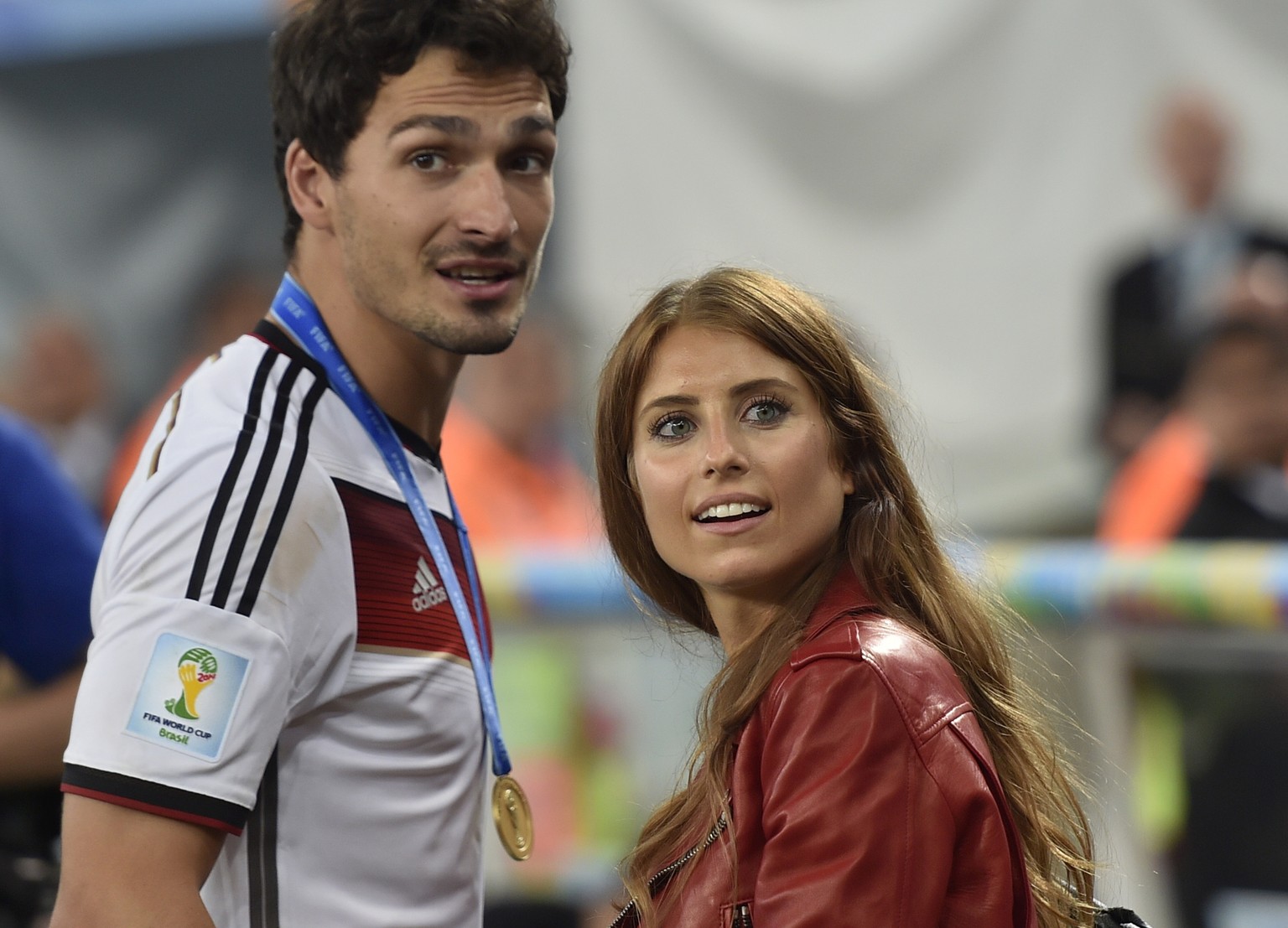 Cathy Fischer und ihr Partner, Abwehrspieler Mats Hummels.