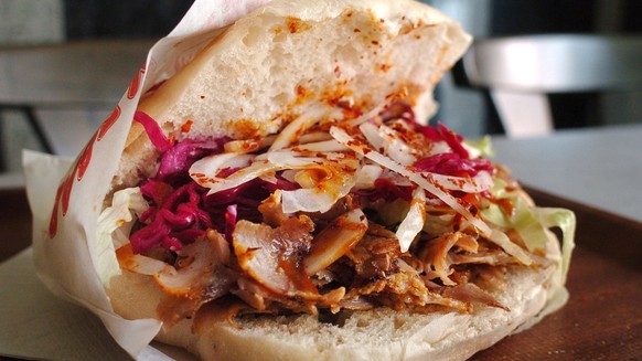 Nachrichten Linkding döner kebab kebap dürüm mitscharf mit allem und viel scharf türkisch schweiz deutschland street food essen https://twitter.com/hashtag/k%C3%B6rperfl%C3%BCssigkeiten