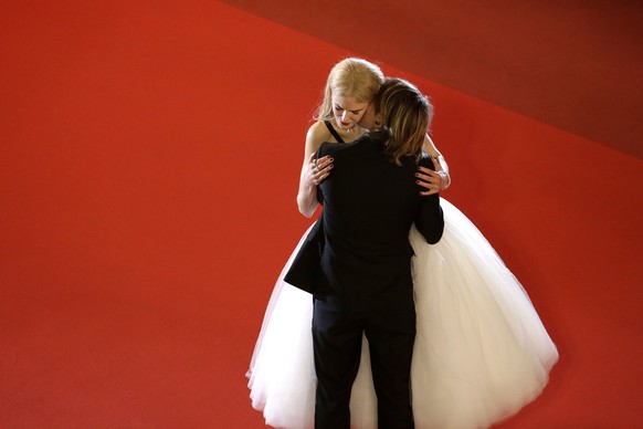 epa05982496 Australian actress Nicole Kidman and her husband singer Keith Urban leave the premiere of &#039;The Killing of a Sacred Deer&#039; during the 70th annual Cannes Film Festival, in Cannes, F ...