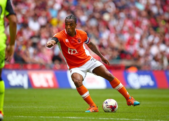 May 28th 2017, Wembley Stadium, London England; EFL League 2 Playoff Final, Blackpool versus Exeter City; Neil Danns of Blackpool turns to take a shot on goal xMarkxKertonx PUBLICATIONxINxGERxSUIxAUTx ...