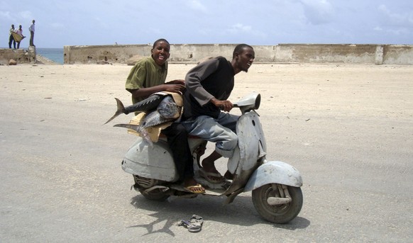 Schwertfisch-Transport in Mogadischu: Die Vespa ist weltweit verbreitet.