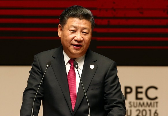 China&#039;s President Xi Jinping addresses the audience during a meeting of the APEC (Asia-Pacific Economic Cooperation) Ceo Summit in Lima, Peru, November 19, 2016. REUTERS/Mariana Bazo