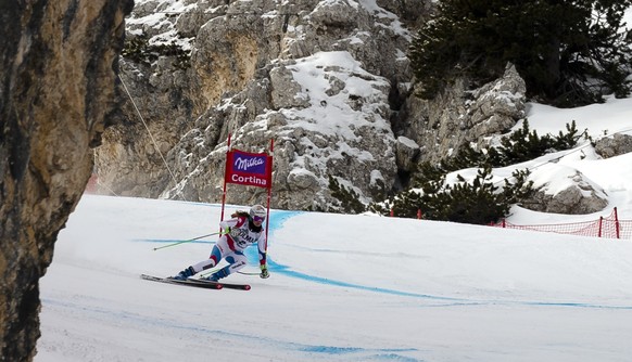 Keine schnelle Fahrt, aber immerhin eine Fahrt: Jnglin-Kamer gibt in Cortina ihr Comeback.