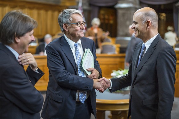 Urs Schwaller (mitte) mit Alain Berset und Paul Rechsteiner.