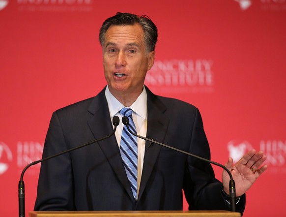 epaselect epa05192896 Former Massachusetts Governor and 2012 United States Republican Presidential candidate, Mitt Romney, gives a speech at the Hinckley Instutite of Politics on the campus of the Uni ...