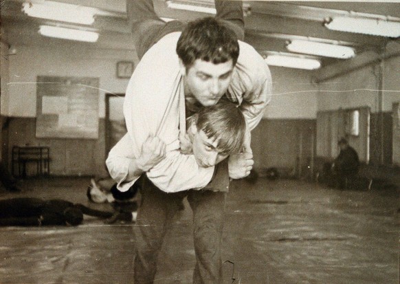 1971: Der junge Wladimir Putin (unten) während des Judo-Trainings mit&nbsp;Vassily Shestakov in der St.Petersburger Sportschule.
