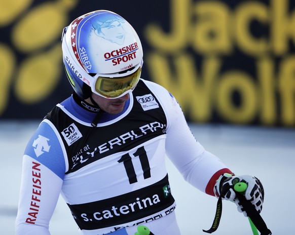 Switzerland&#039;s Carlo Janka reacts at the finish area during an alpine ski, men&#039;s World Cup Super G, in Santa Caterina, Italy, Tuesday, Dec. 27, 2016. (AP Photo/Marco Trovati)