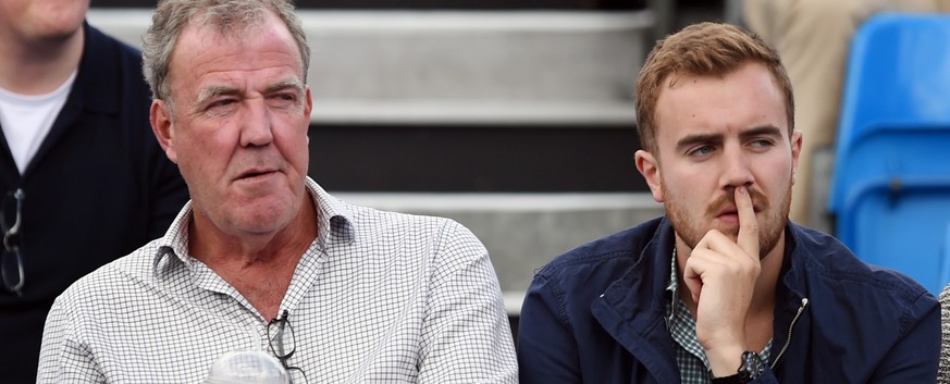 Britain Tennis - Aegon Championships - Queens Club, London - 15/6/16
Jeremy Clarkson and son Finlo (R) watch from the stands
Action Images via Reuters / Tony O&#039;Brien
Livepic
EDITORIAL USE ONL ...