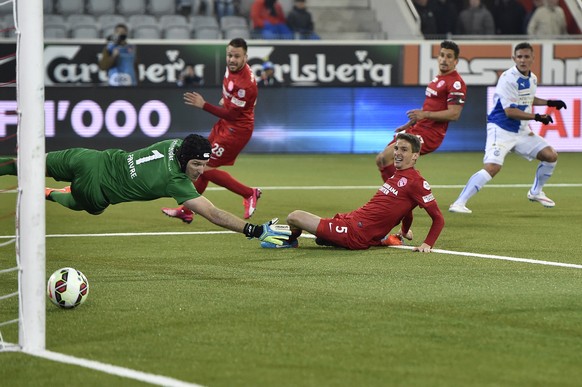 Tarashaj trifft zum 2:2-Ausgleich.