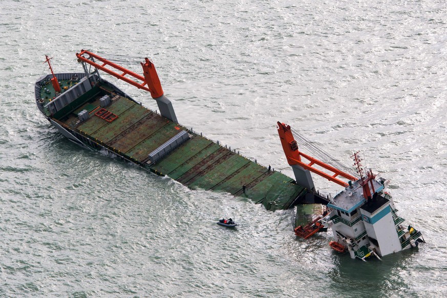 Das niederländische Frachtschiff «Flinterstar» (Bild) wurde vom Gastanker «Al Oraiq» gerammt.