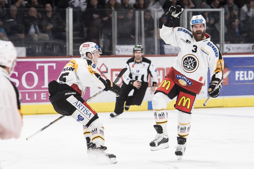 Julien Vauclair von Lugano jubelt nach seinem 2:3 Tor im fuenften Playoff-Viertelfinalspiel der National League A zwischen den ZSC Lions und dem HC Lugano am Dienstag, 14. Maerz 2017, im Hallenstadion ...