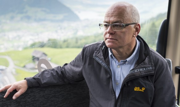 Skeptischer Blick in die Ferne: SP-Fraktionschef Andy Tschümperlin muss wohl seinen Sitz im Bern räumen.