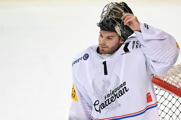 Fribourgs Torhueter Benjamin Conz im Spiel beim Eishockey Meisterschaftsspiel der National League A zwischen dem HC Lugano und dem HC Fribourg Gotteron am Samstag, 3. Dezember 2016, in der Resega Hall ...