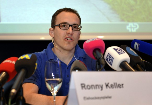 ARCHIV --- ZUM ENDGUELTIGEN FREISPRUCH FUER STEFAN SCHNYDER STELLEN WIR IHNEN FOLGENDES BILD ZUR VERFUEGUNG --- Der querschnittgelaehmte Eishockeyspieler Ronny Keller anlaesslich einer Pressekonferenz ...