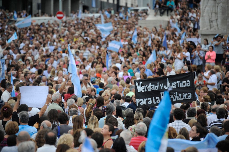 Viele Argentinier haben genug von ihrer Regierung und gehen deshalb auf die Strassen.