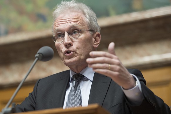 Hans-Ulrich Bigler (FDP/BE) aeussert sich zum Innosuissegesetz am Montag, 7. Maerz 2016 im Nationalrat in Bern. (KEYSTONE/Lukas Lehmann)