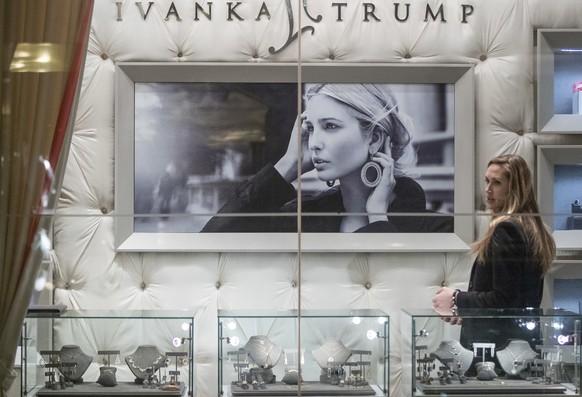 Lara Yunaska, wife of Eric Trump, son of President-elect Donald Trump, walks into Ivanka Trump Collection store in the lobby of Trump Tower in New York, Tuesday, Jan. 17, 2017. (AP Photo/Andrew Harnik ...