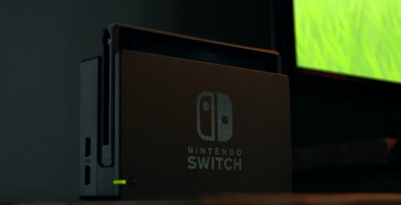 Das portable Display der Switch in der Ladestation.&nbsp;